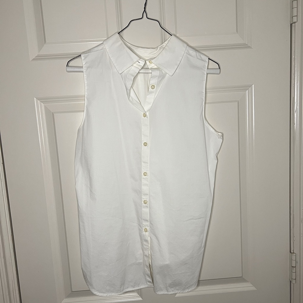White blouse top. Works really nicely under suit jackets. Worn once